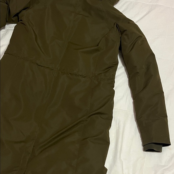 Columbia Olive Green Ski & Snow Jacket with Fur Hood - Picture 12 of 16